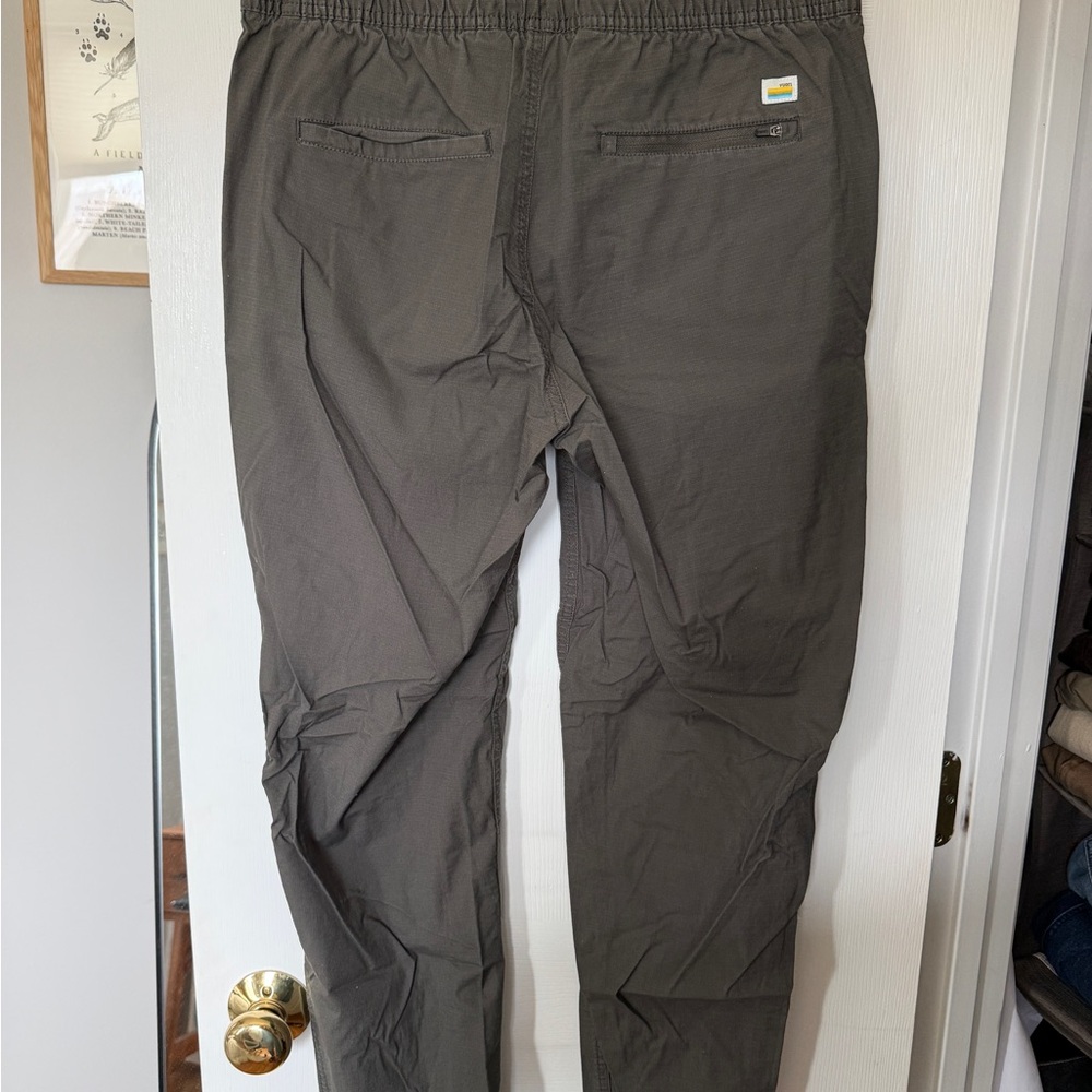 Vuori Men's Ripstop Pants - Picture 2 of 3